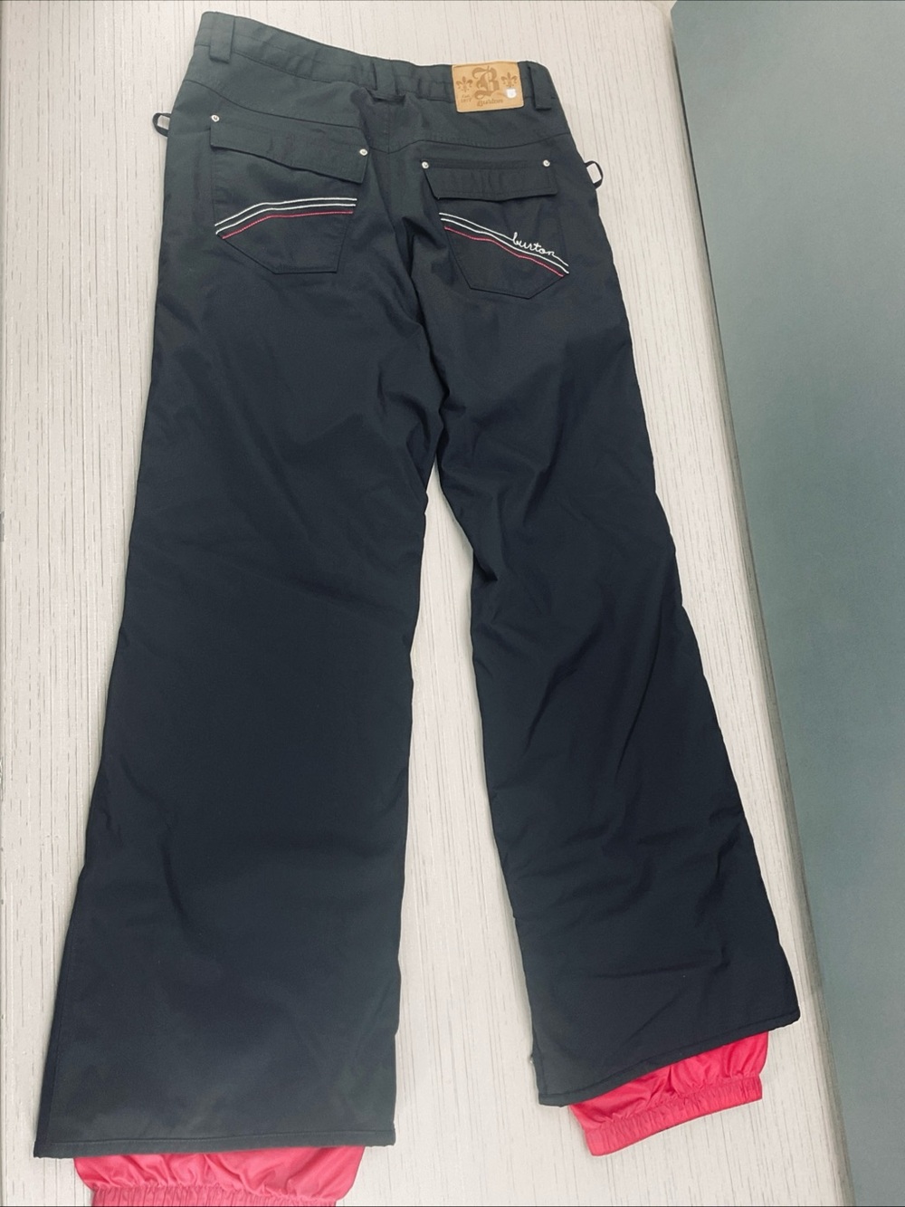Burton Women’s Size Small Snowboard Pants Black/Pink Insulated Ski